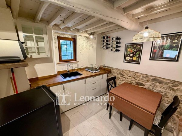 casa indipendente in vendita a Massarosa in zona Corsanico