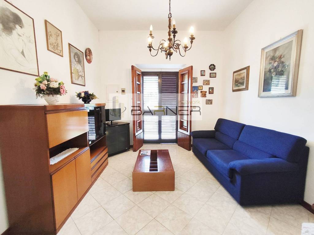 casa indipendente in vendita a Massarosa in zona Piano di Mommio