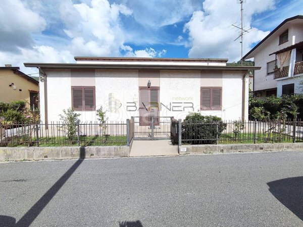 casa indipendente in vendita a Massarosa in zona Piano di Mommio