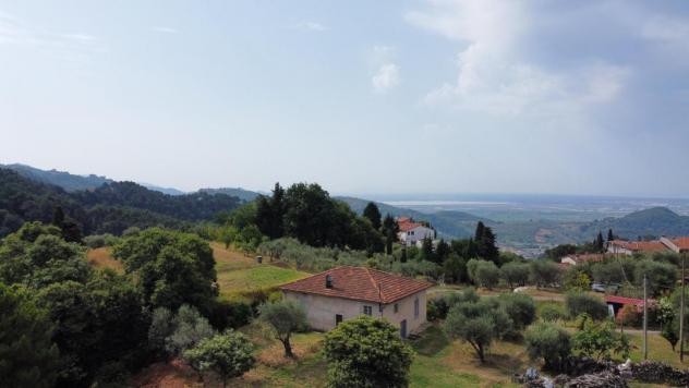 casa indipendente in vendita a Massarosa in zona Bargecchia