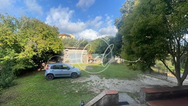 casa indipendente in vendita a Massarosa