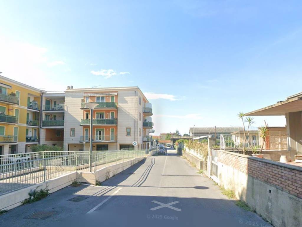 negozio in vendita a Massarosa in zona Piano di Conca