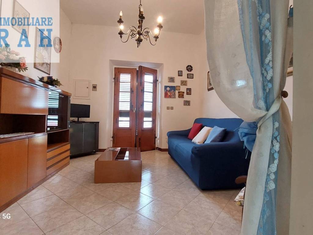 casa indipendente in vendita a Massarosa in zona Piano di Mommio