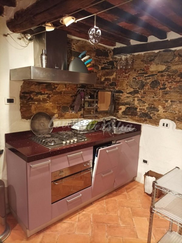 casa indipendente in vendita a Massarosa