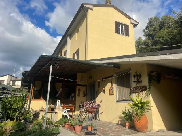 casa indipendente in vendita a Massarosa