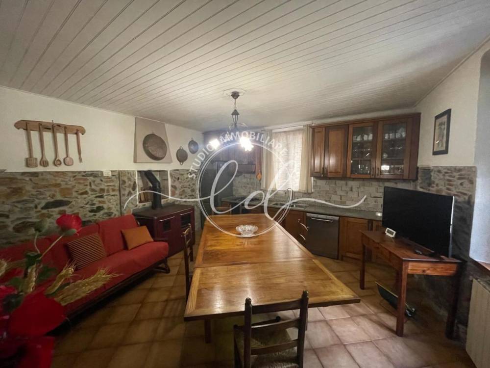 casa indipendente in vendita a Massarosa