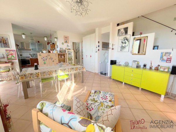 casa indipendente in vendita a Massarosa in zona Piano del Quercione