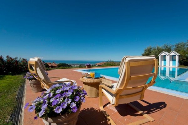 casa indipendente in vendita a Massarosa in zona Massaciuccoli