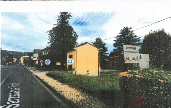 locale commerciale in vendita a Massarosa in zona Piano del Quercione