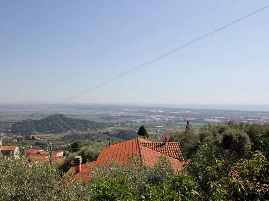 casa indipendente in vendita a Massarosa in zona Bargecchia