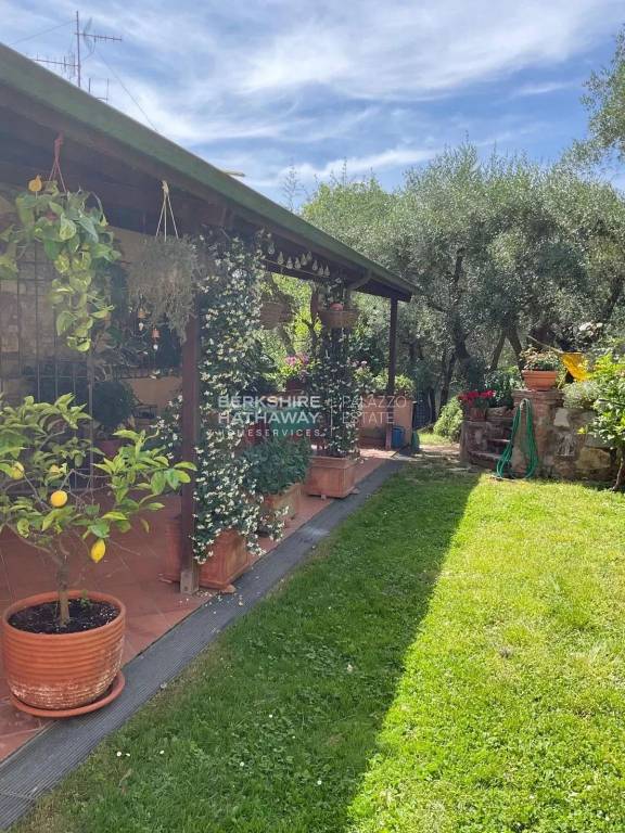 casa indipendente in vendita a Massarosa