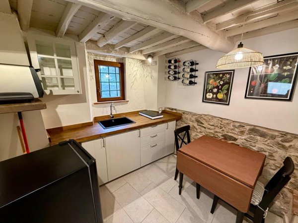 casa indipendente in vendita a Massarosa in zona Corsanico