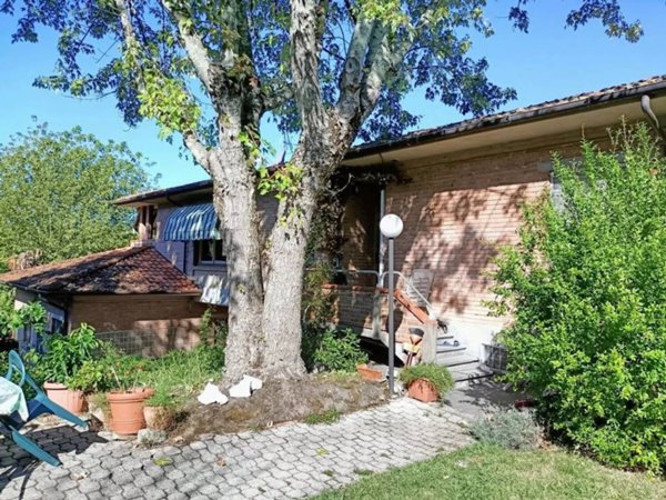 casa indipendente in vendita a Massarosa in zona Bargecchia