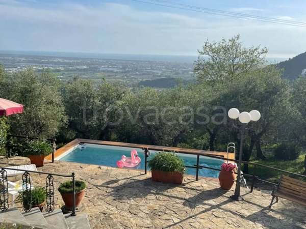 casa indipendente in vendita a Massarosa