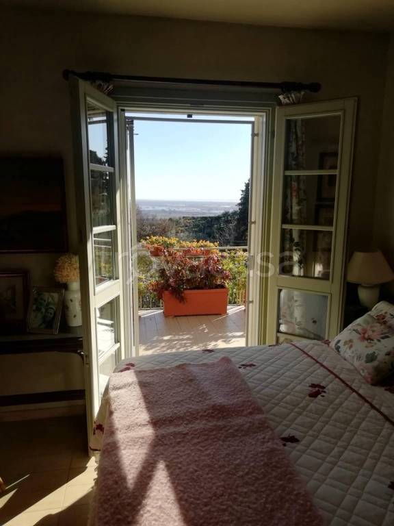 casa indipendente in vendita a Massarosa in zona Corsanico