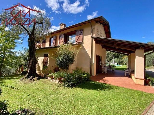 casa indipendente in vendita a Massarosa