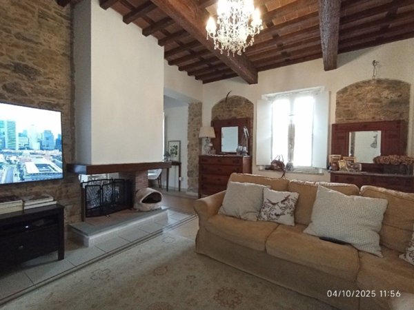 casa indipendente in vendita a Massarosa