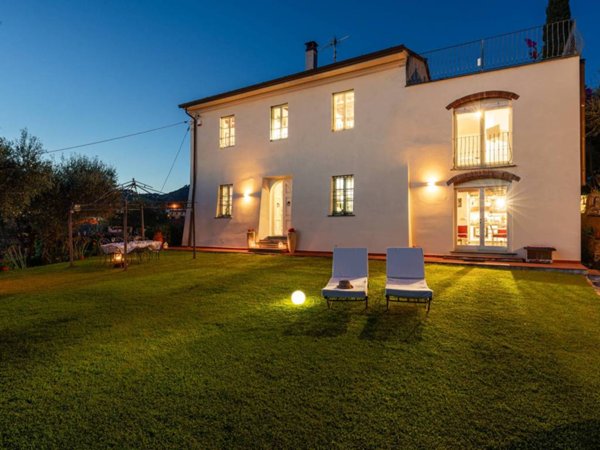 casa indipendente in vendita a Massarosa