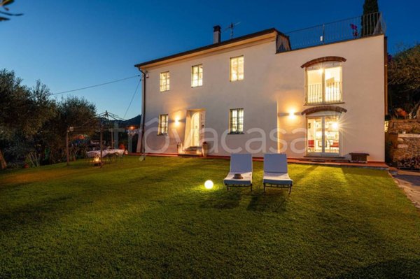casa indipendente in vendita a Massarosa