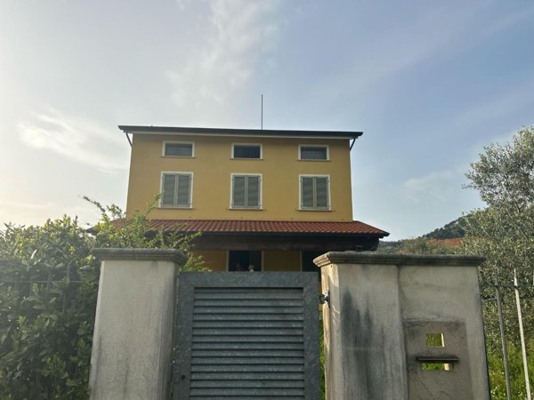 casa indipendente in vendita a Massarosa in zona Stiava