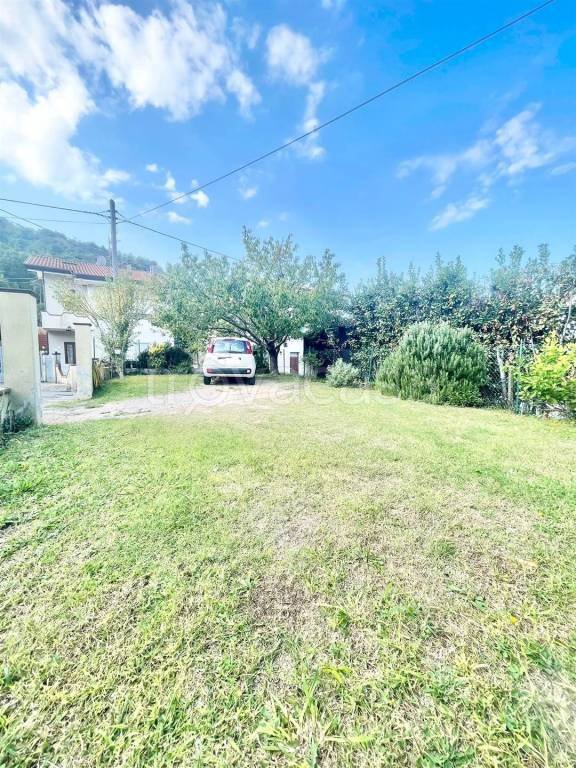 casa indipendente in vendita a Massarosa in zona Quiesa