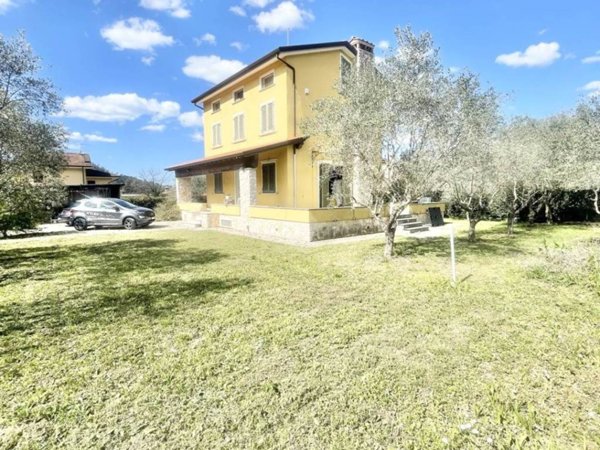 casa indipendente in vendita a Massarosa in zona Stiava