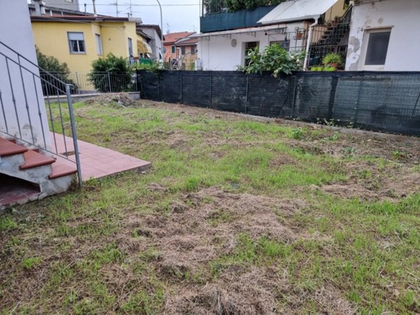 casa indipendente in vendita a Massarosa