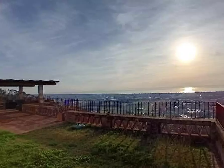 casa indipendente in vendita a Massarosa in zona Corsanico