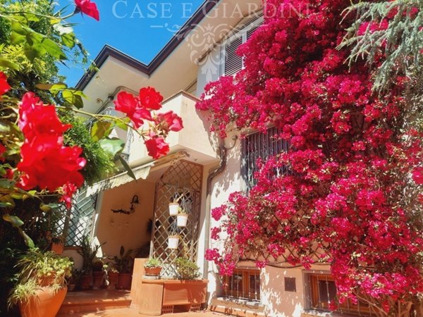 casa indipendente in vendita a Massarosa