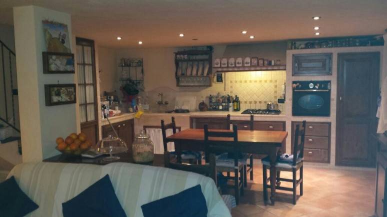 casa indipendente in vendita a Massarosa in zona Bargecchia