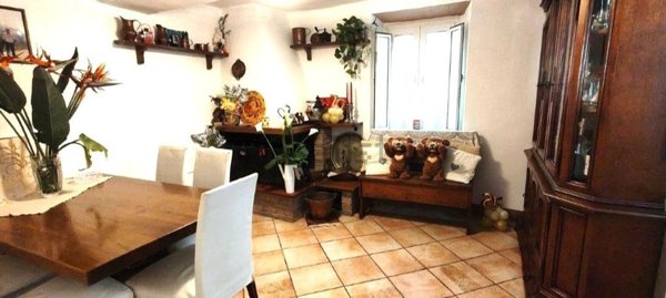 casa indipendente in vendita a Massarosa in zona Mommio