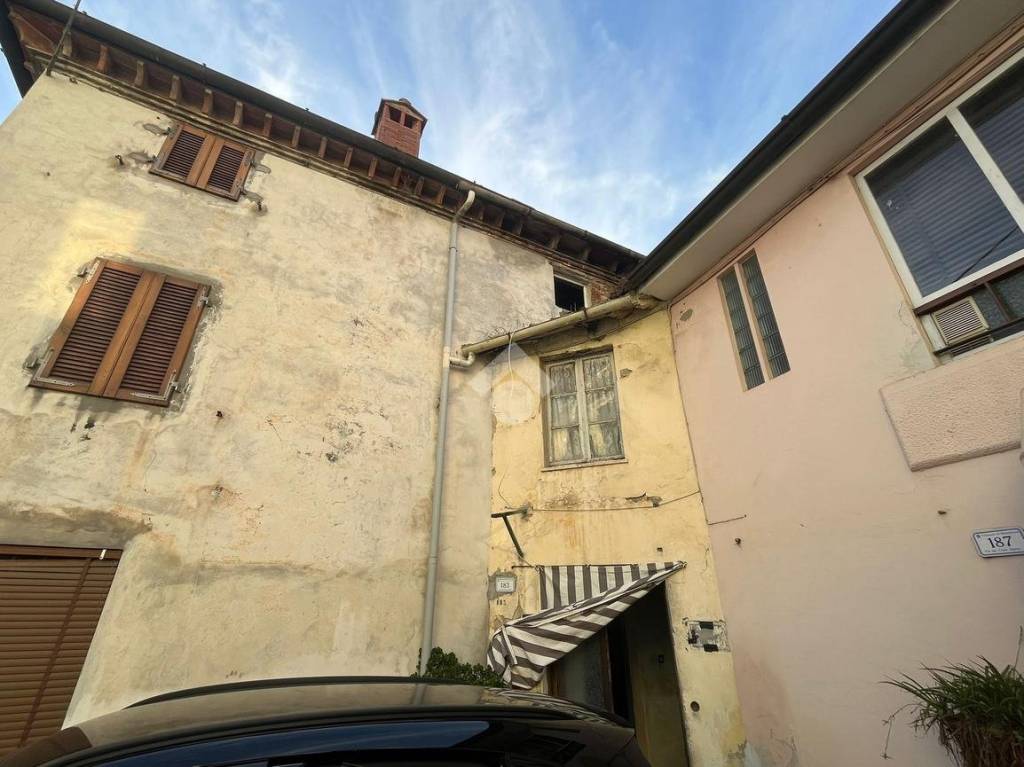 casa indipendente in vendita a Massarosa