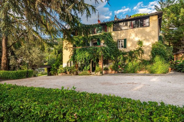 casa indipendente in vendita a Massarosa in zona Piano di Mommio
