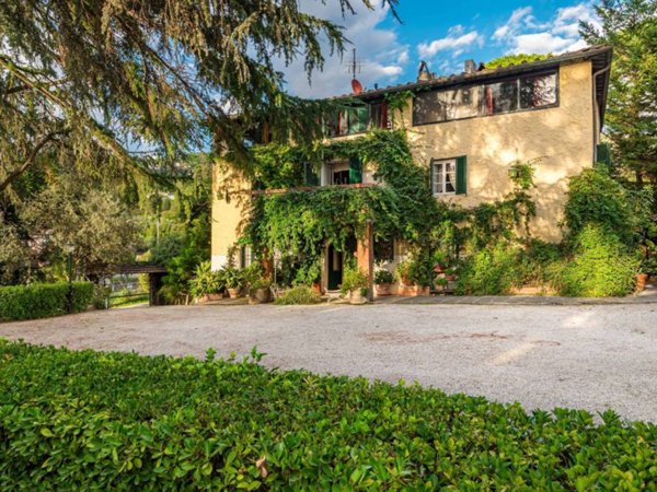 casa indipendente in vendita a Massarosa