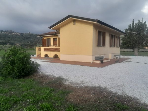 casa indipendente in vendita a Massarosa in zona Stiava