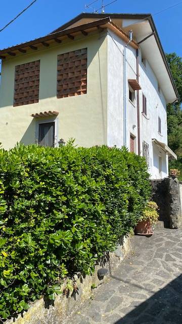 casa indipendente in vendita a Massarosa