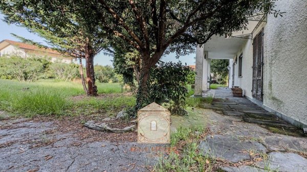 casa indipendente in vendita a Massarosa in zona Piano di Mommio
