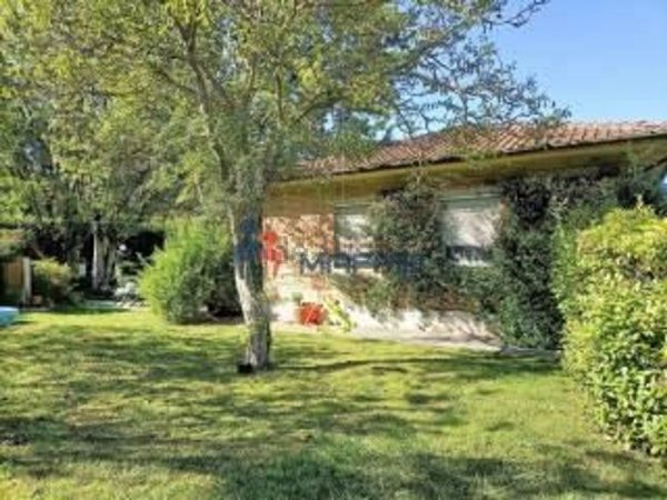 casa indipendente in vendita a Massarosa in zona Bargecchia