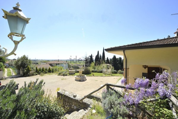 casa indipendente in vendita a Massarosa