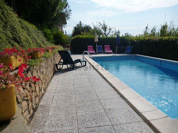 casa indipendente in vendita a Massarosa in zona Corsanico