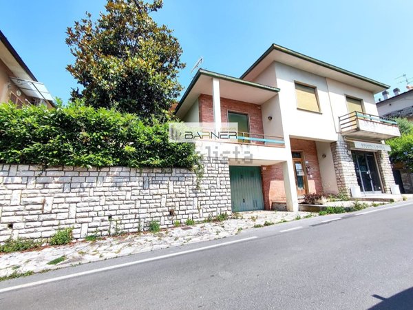 casa indipendente in vendita a Massarosa