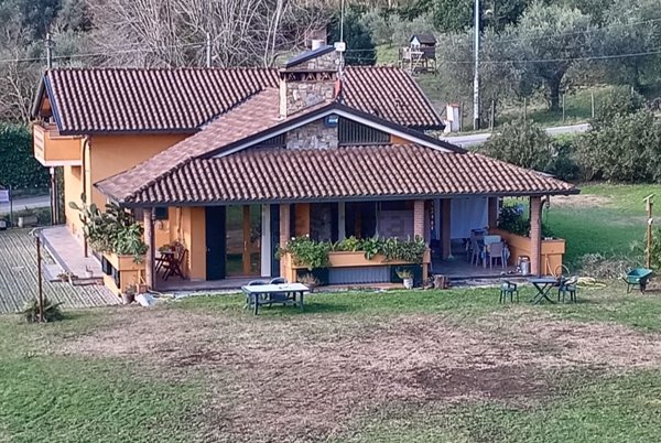 casa indipendente in vendita a Massarosa