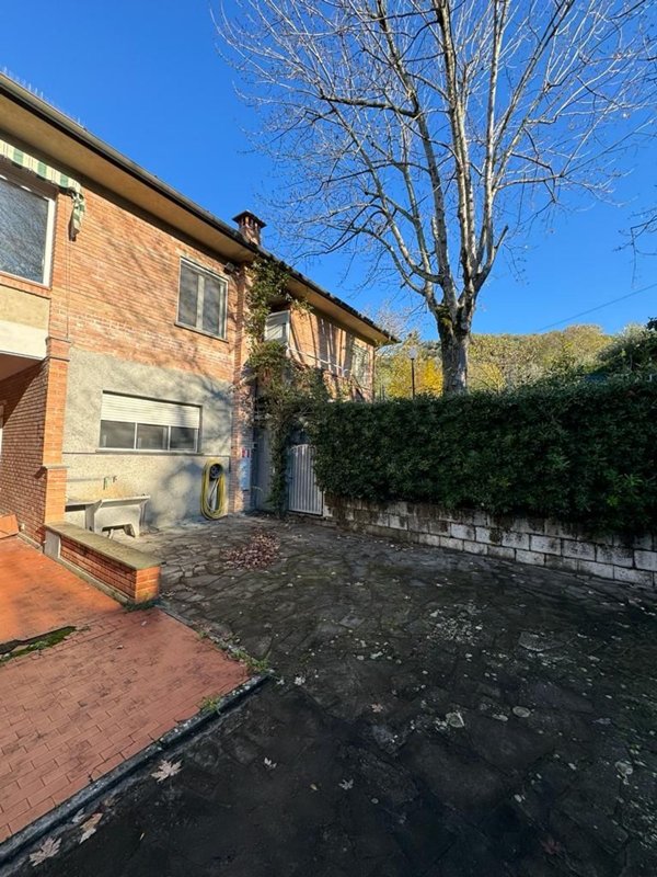 casa indipendente in vendita a Massarosa