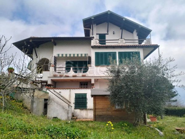 casa indipendente in vendita a Massarosa