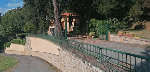 casa indipendente in vendita a Massarosa