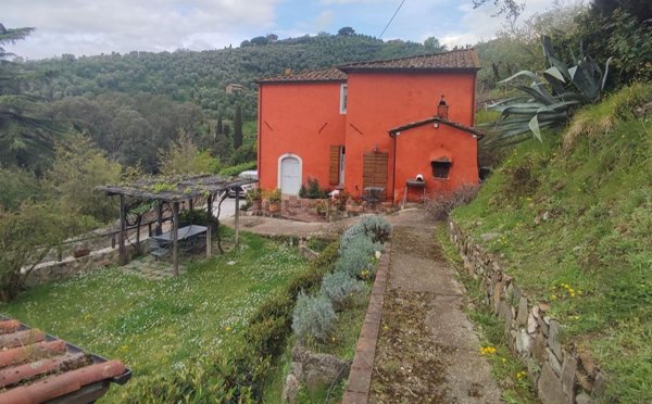 casa indipendente in vendita a Massarosa