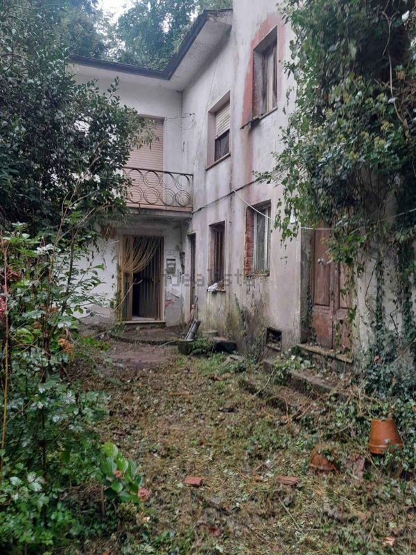 casa indipendente in vendita a Massarosa