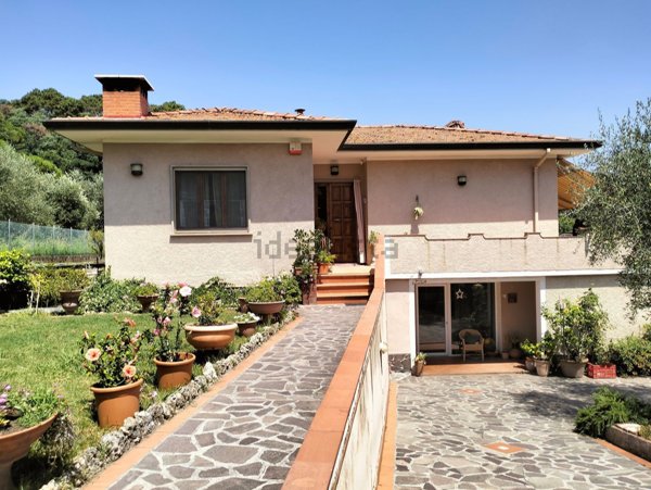 casa indipendente in vendita a Massarosa