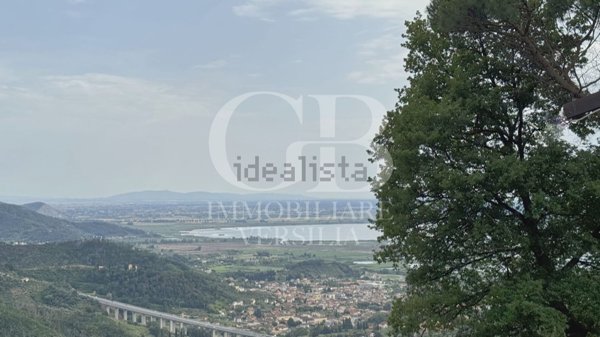 casa indipendente in vendita a Massarosa in zona Montigiano