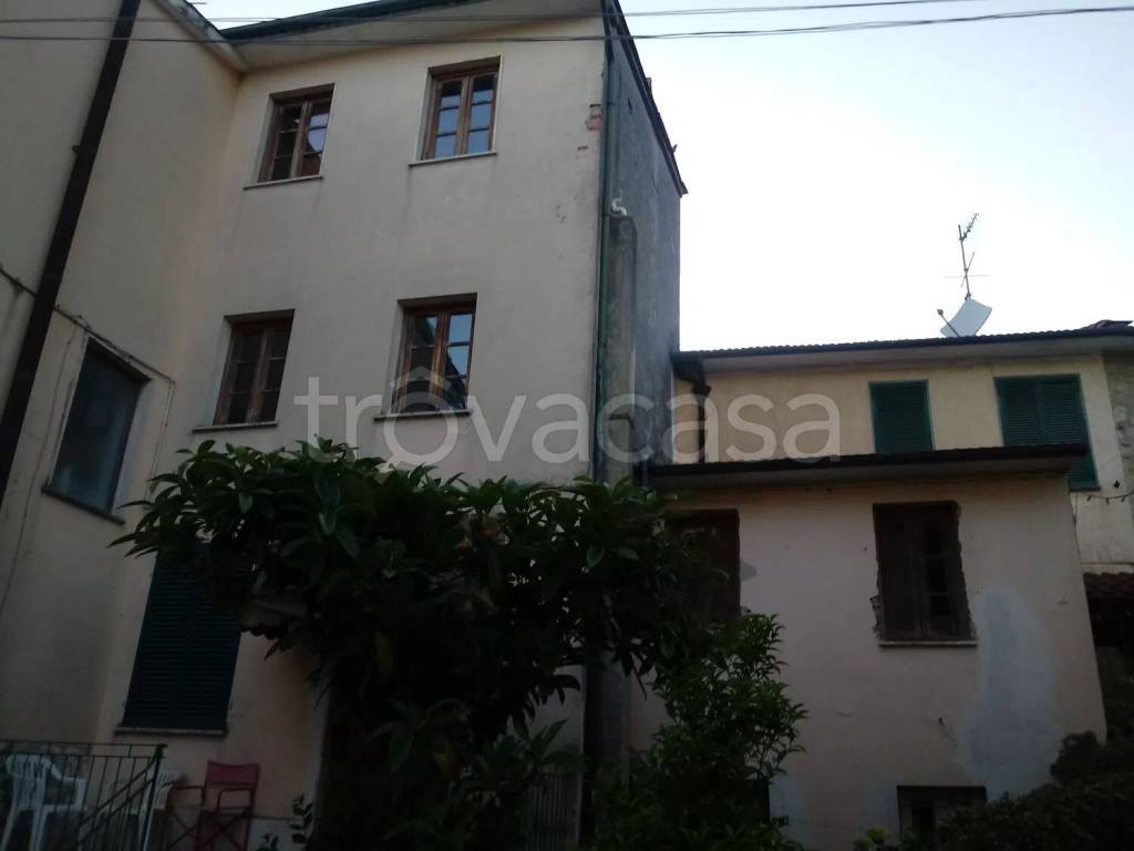 casa indipendente in vendita a Massarosa in zona Bargecchia